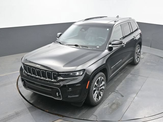 Used 2023 Jeep Grand Cherokee Overland w/ Adv Protech Group III AWD/4WD image 46