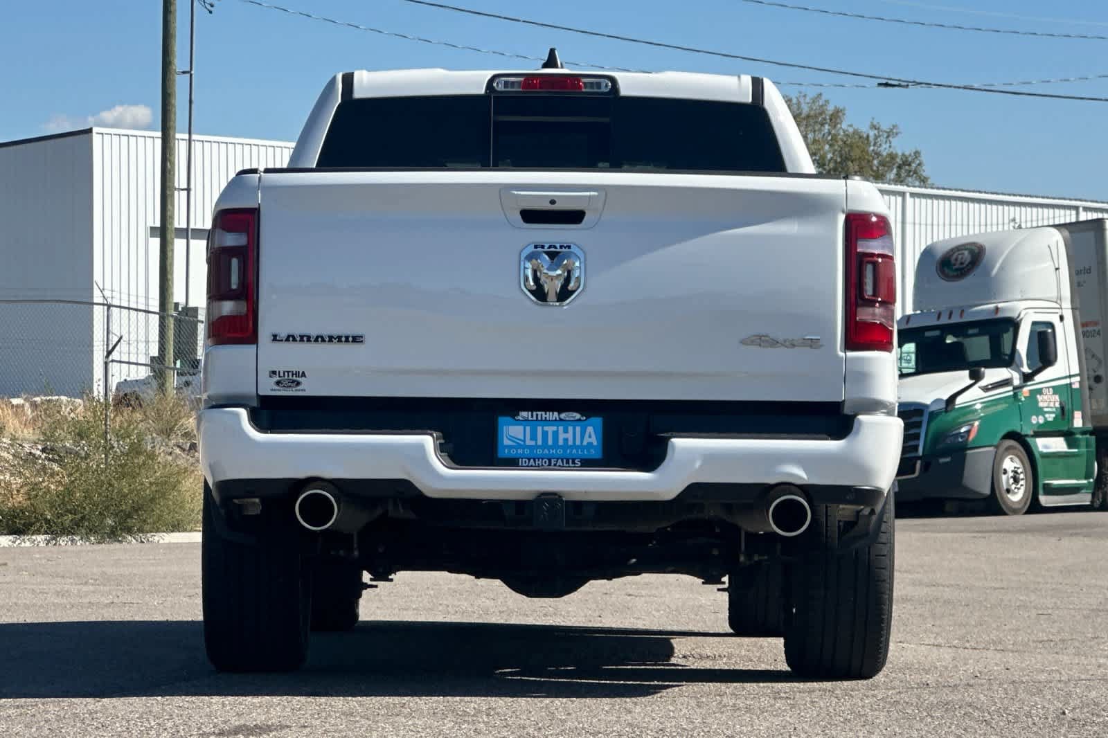 Used 2023 RAM 1500 Laramie AWD/4WD image 7