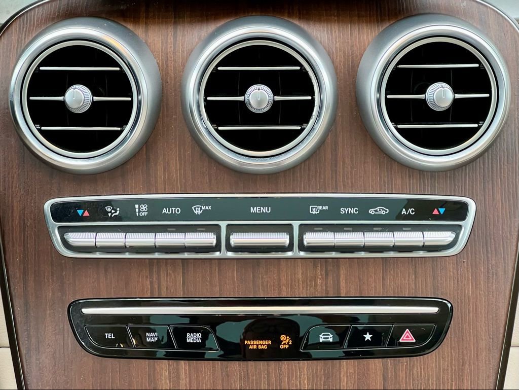 Certified 2022 Mercedes-Benz GLC 300 4MATIC image 25