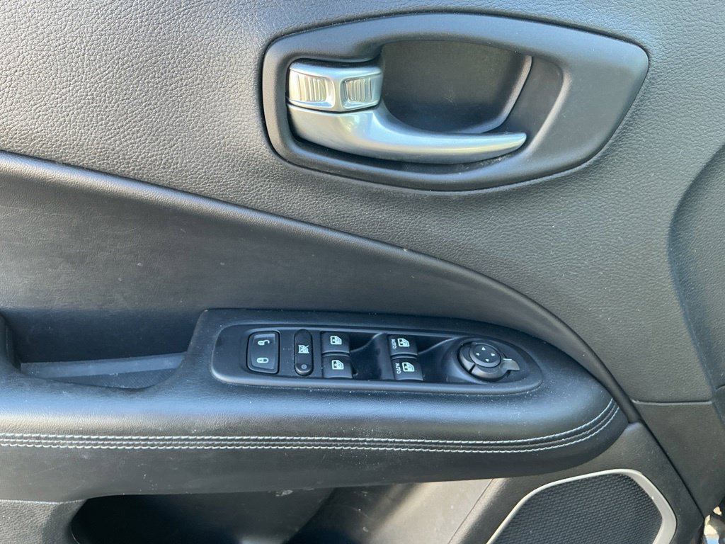Used 2019 Jeep Compass High Altitude AWD/4WD image 13