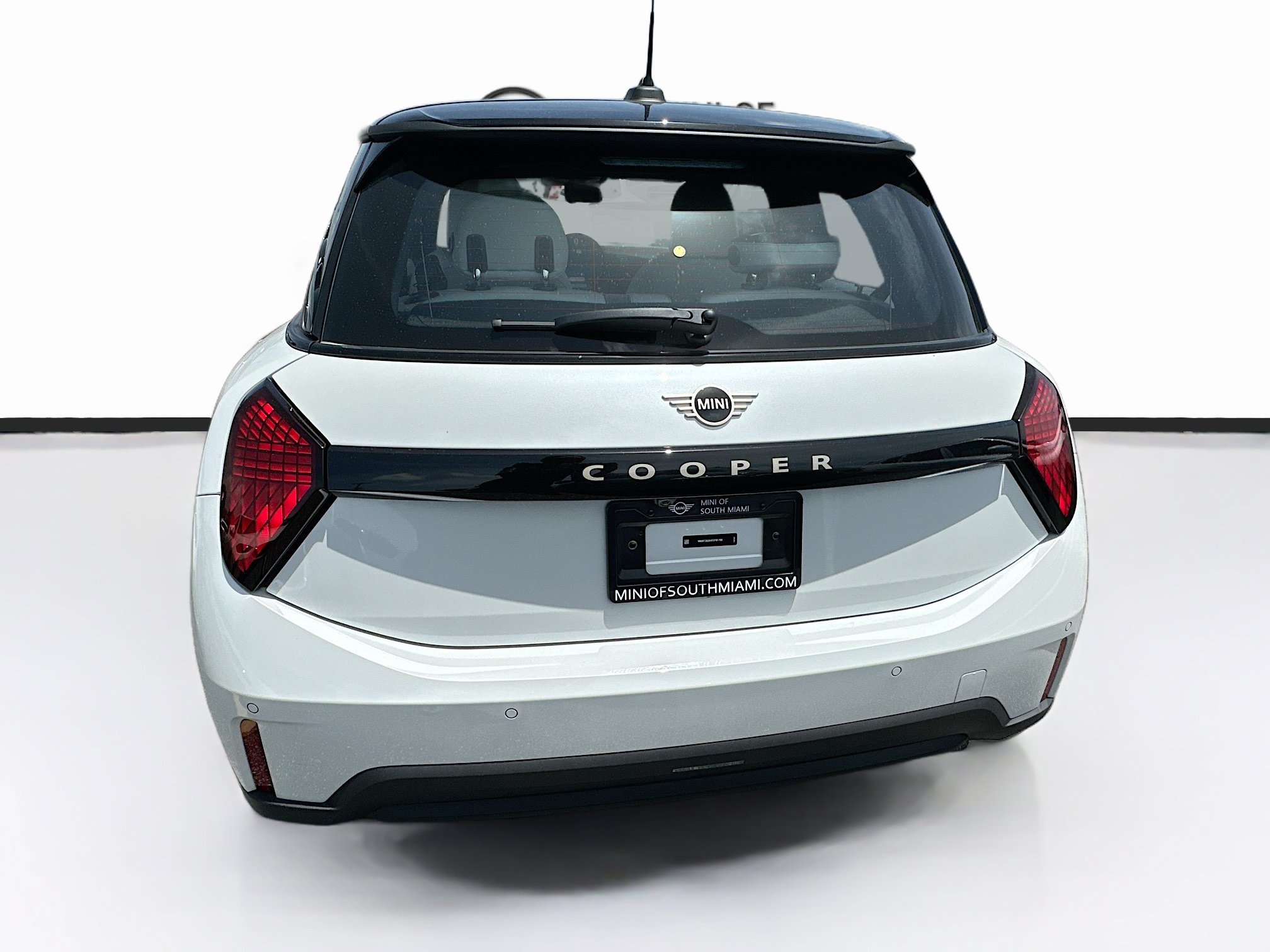 New 2026 MINI Cooper 2-Door Hardtop FWD image 5