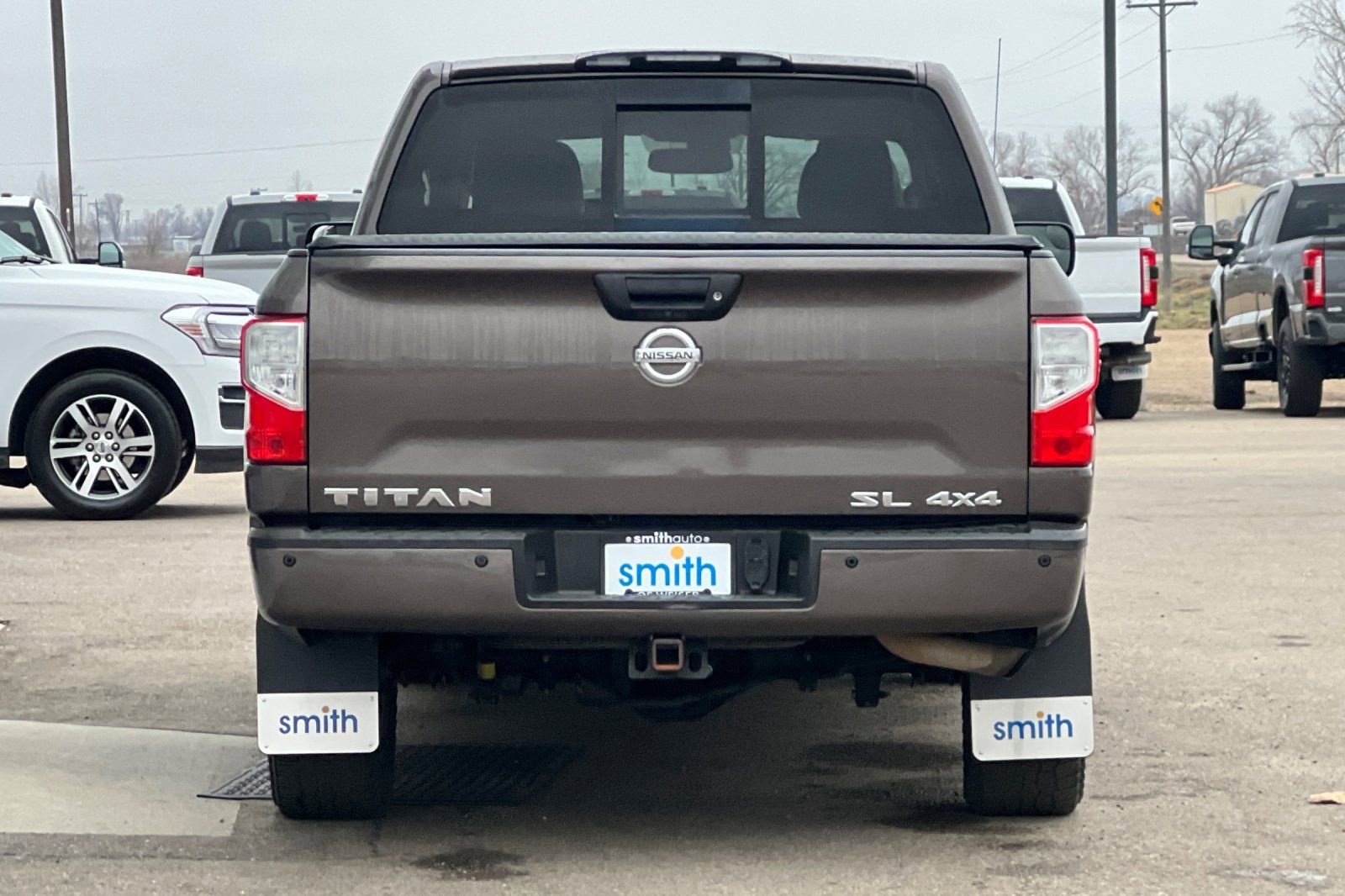 Used 2017 Nissan Titan SL image 5