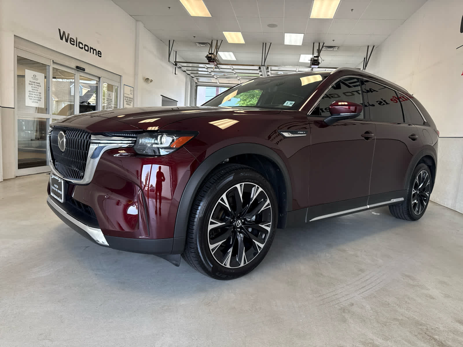 Certified 2025 MAZDA CX-90 Plug-In Hybrid w/ Premium Plus image 7