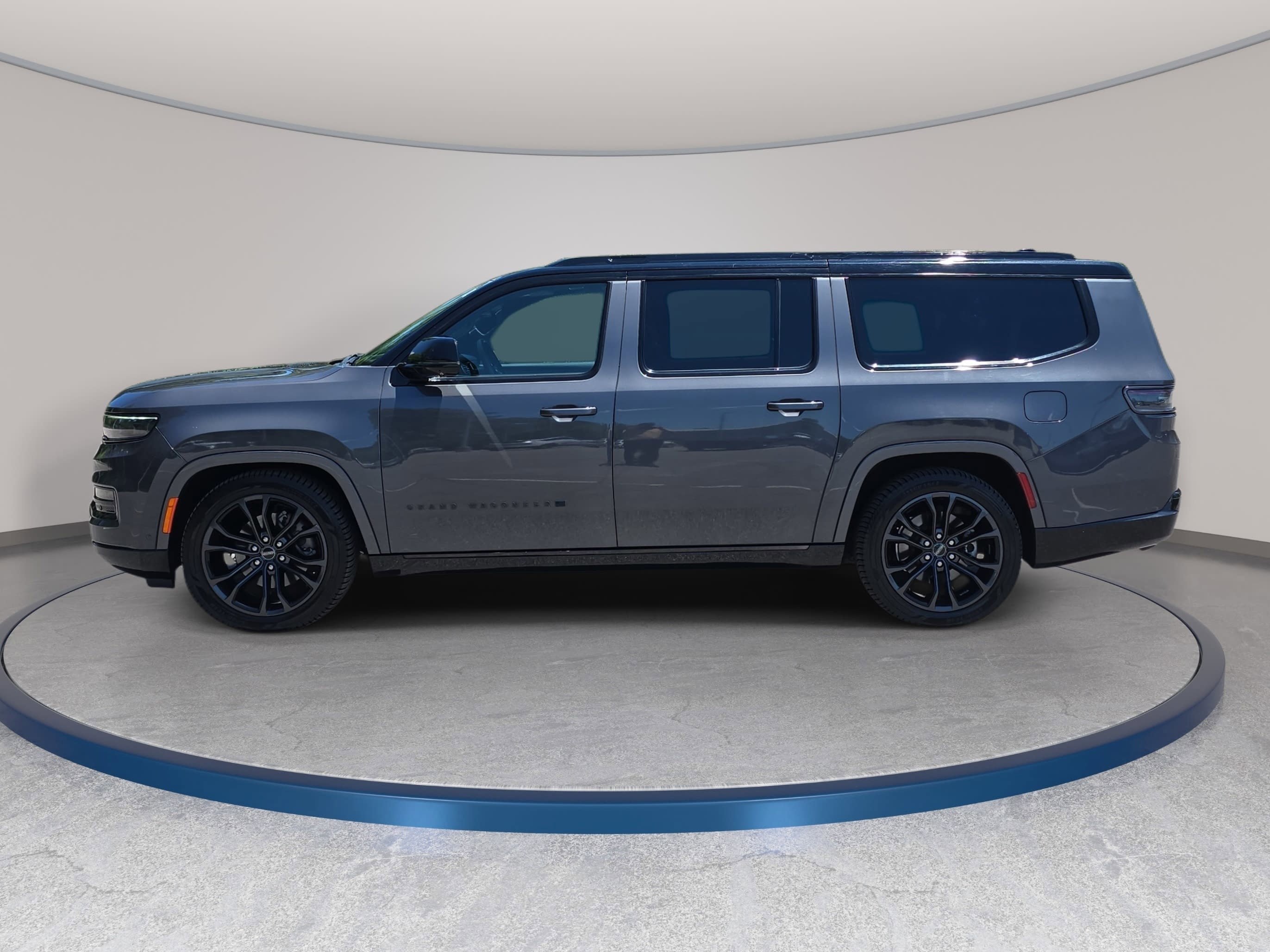 Used 2024 Jeep Grand Wagoneer L Series II w/ Quick Order Packagew 28T AWD/4WD image 9