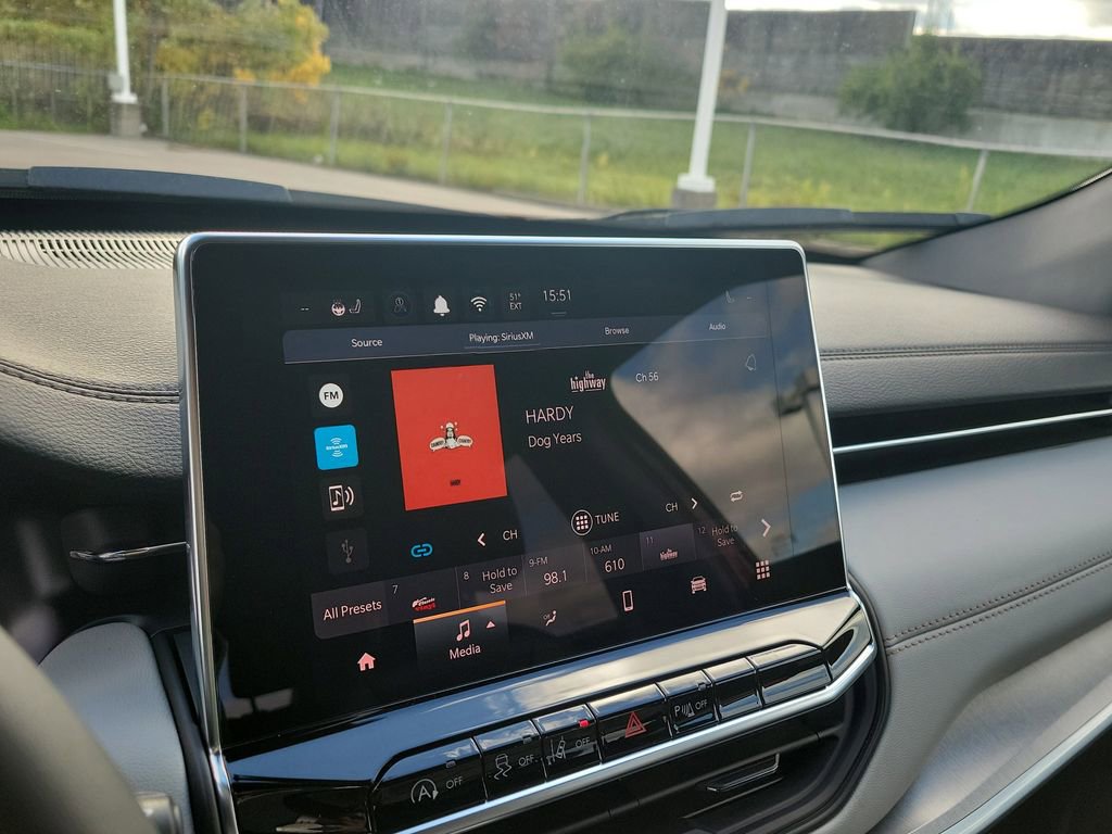 New 2026 Jeep Compass Limited image 18