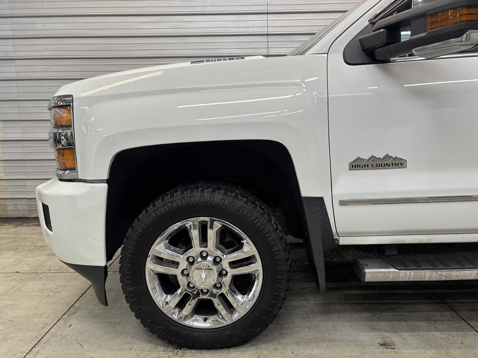 Used 2017 Chevrolet Silverado 2500 High Country w/ Duramax Plus Package image 4