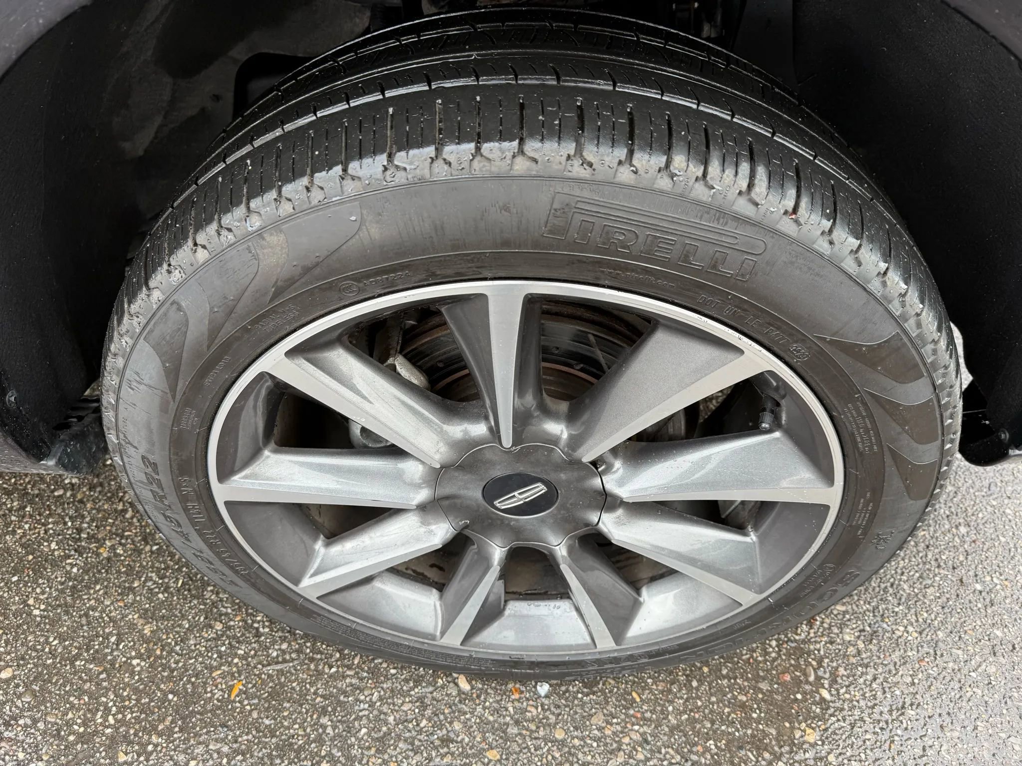 Used 2016 Lincoln Navigator Reserve image 12