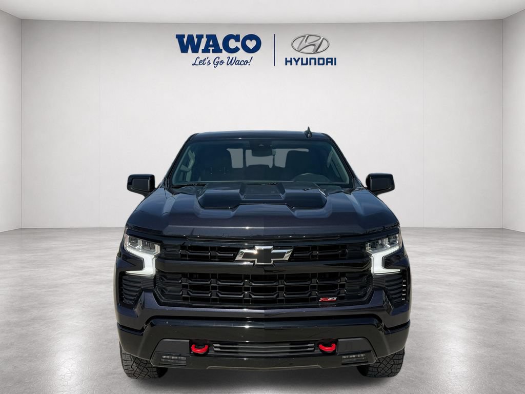 Used 2024 Chevrolet Silverado 1500 LT Trail Boss w/ Convenience Package II AWD/4WD image 2