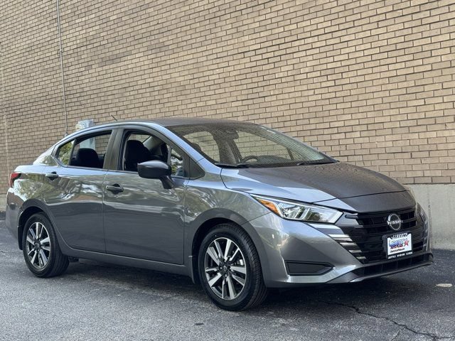 Used 2024 Nissan Versa S w/ S Plus Package FWD image 2