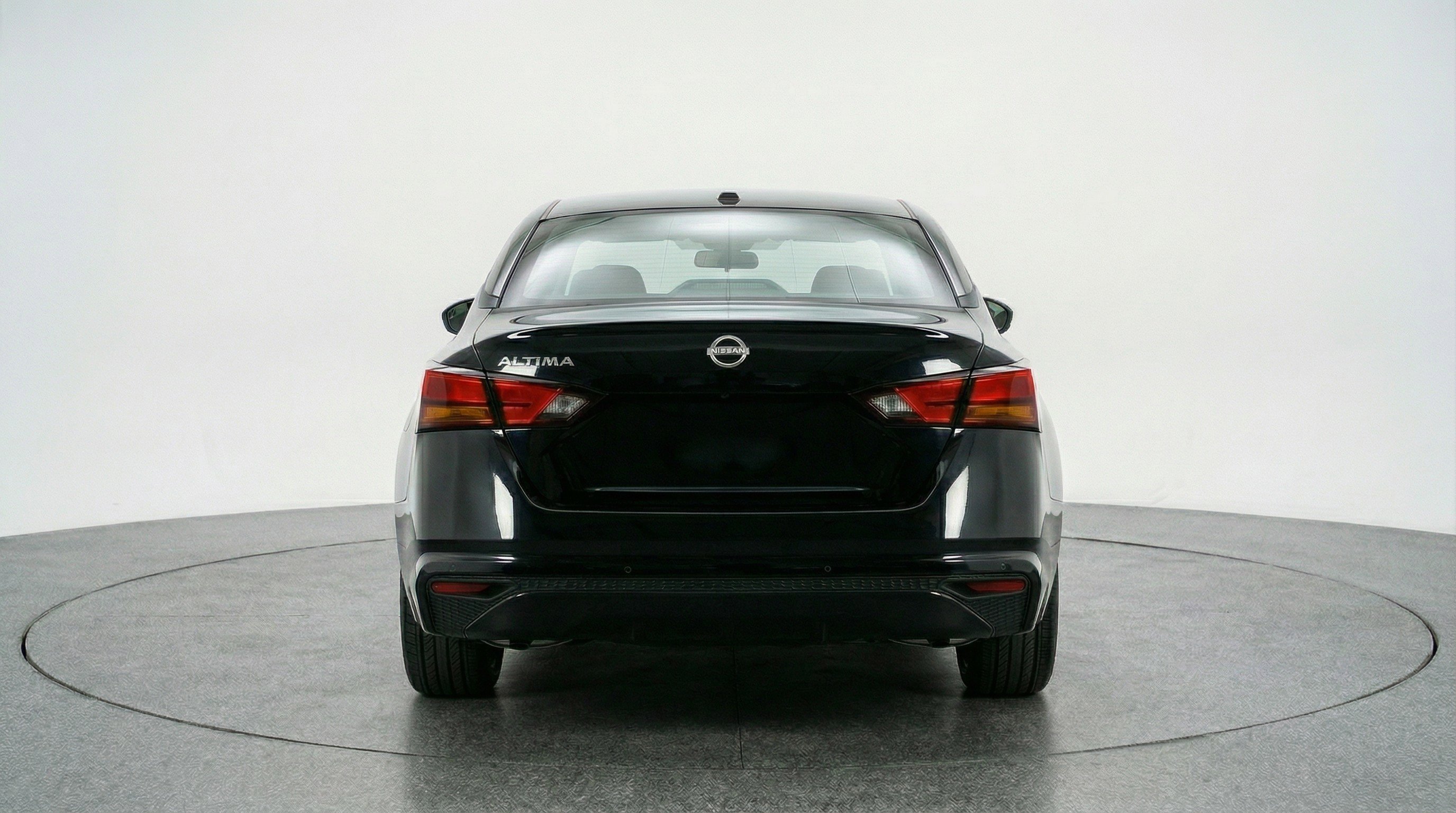 Used 2025 Nissan Altima 2.5 SV image 7