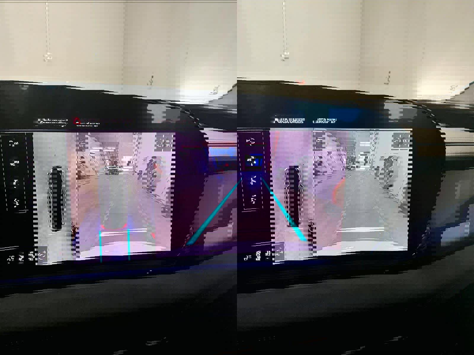 Certified 2025 Audi S6 e-tron Prestige w/ 21" Black Optic Package image 22