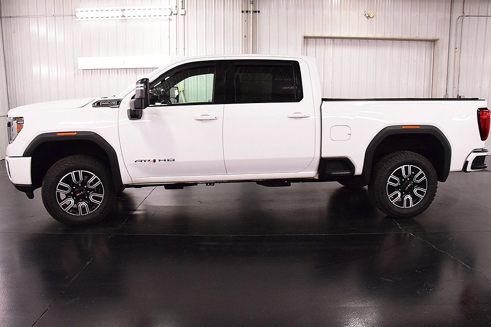 Used 2021 GMC Sierra 2500 AT4 image 4