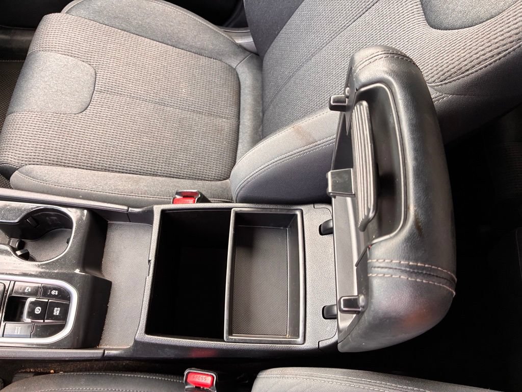 Used 2019 Hyundai Santa Fe SEL FWD image 43