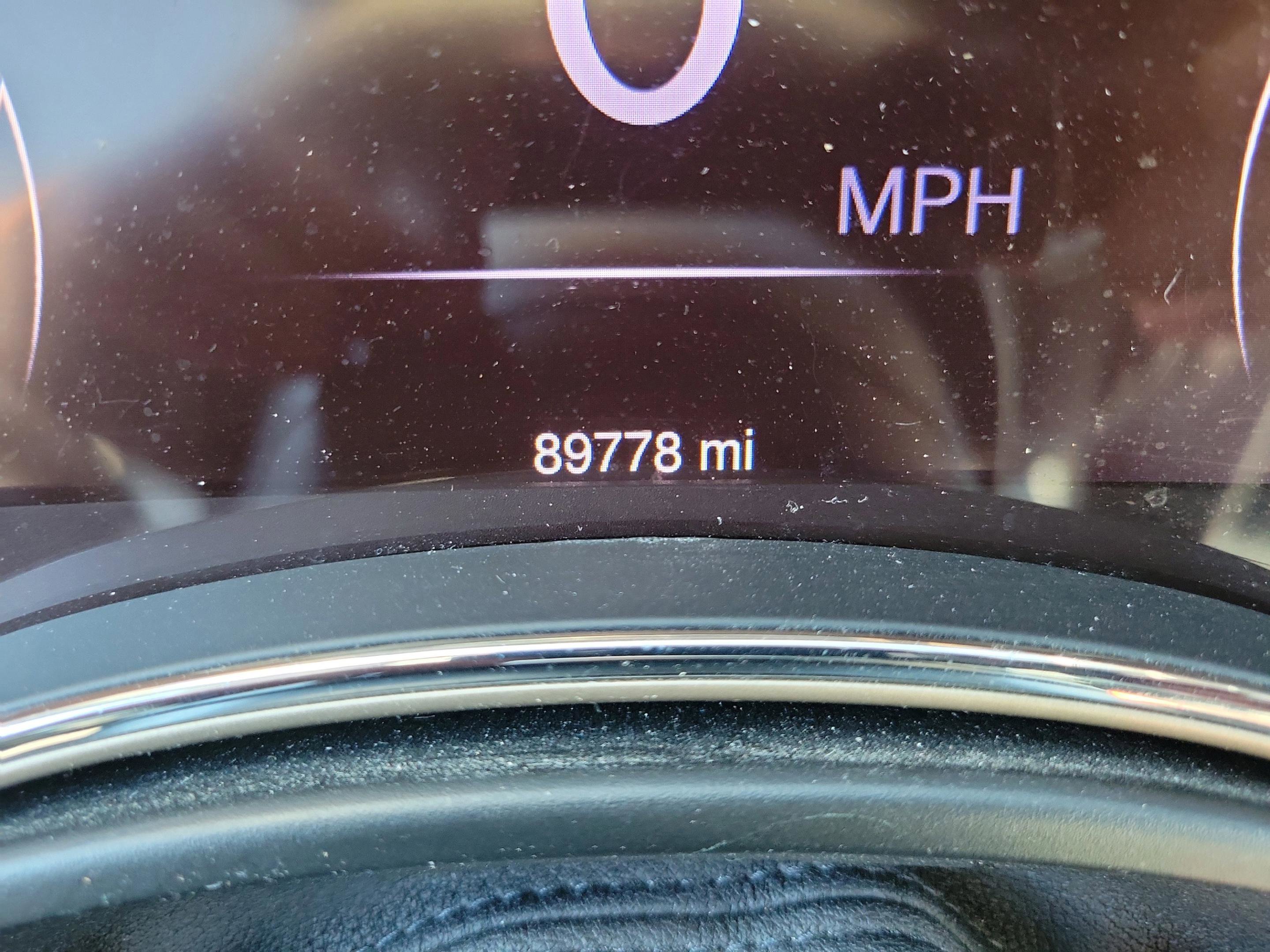 Used 2015 Jeep Grand Cherokee Limited w/ Luxury Group II image 20