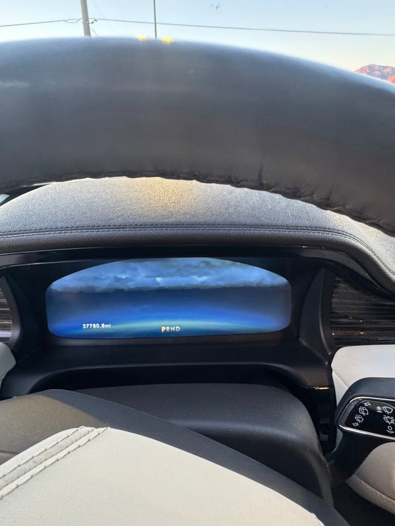 Used 2023 Lincoln Aviator Black Label w/ Dynamic Handling Package image 16