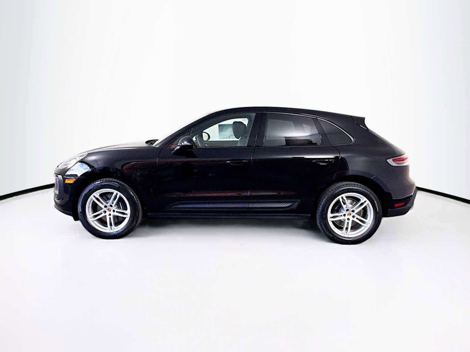 New 2026 Porsche Macan AWD/4WD image 2