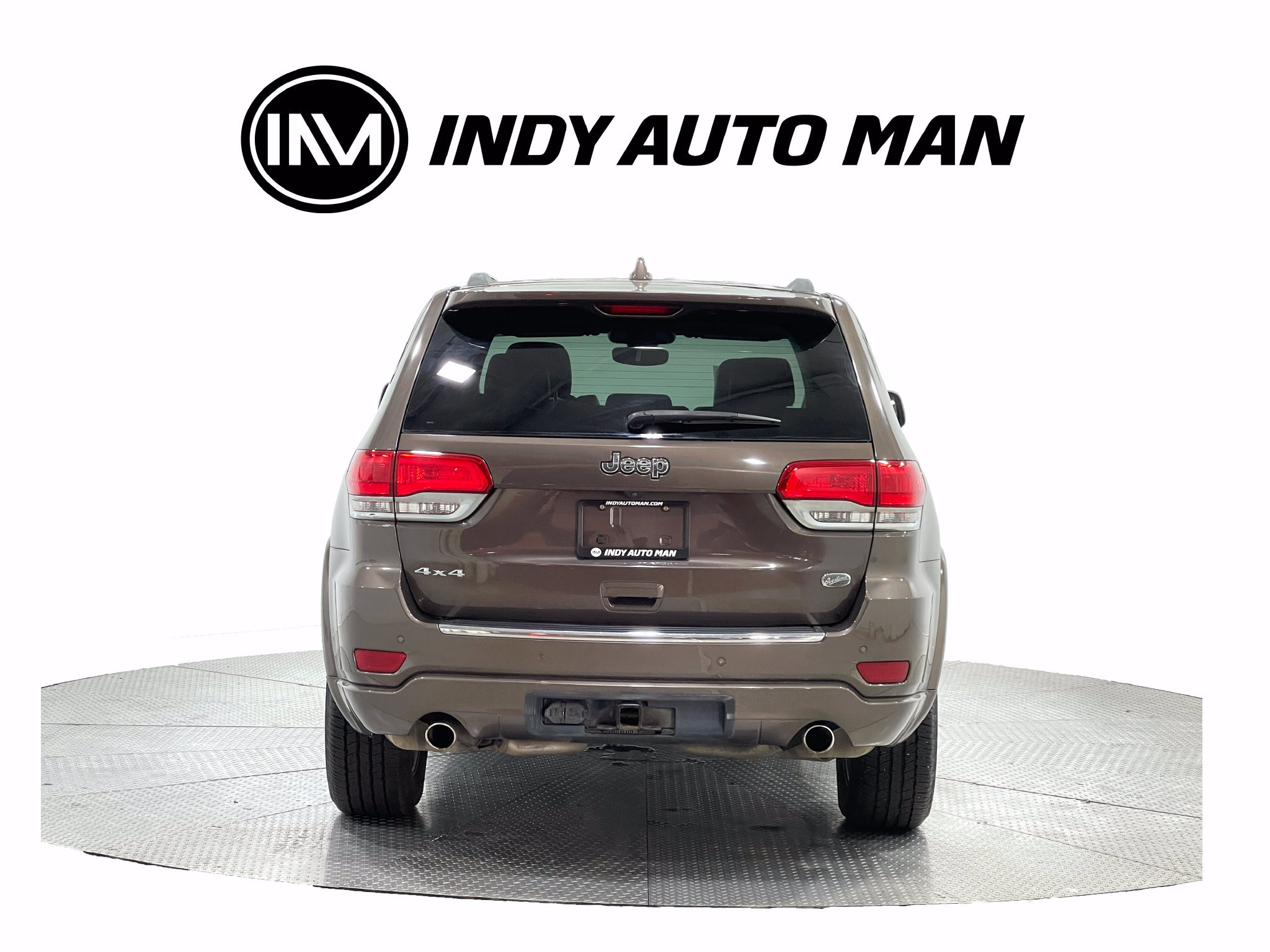 Used 2017 Jeep Grand Cherokee Overland AWD/4WD image 5