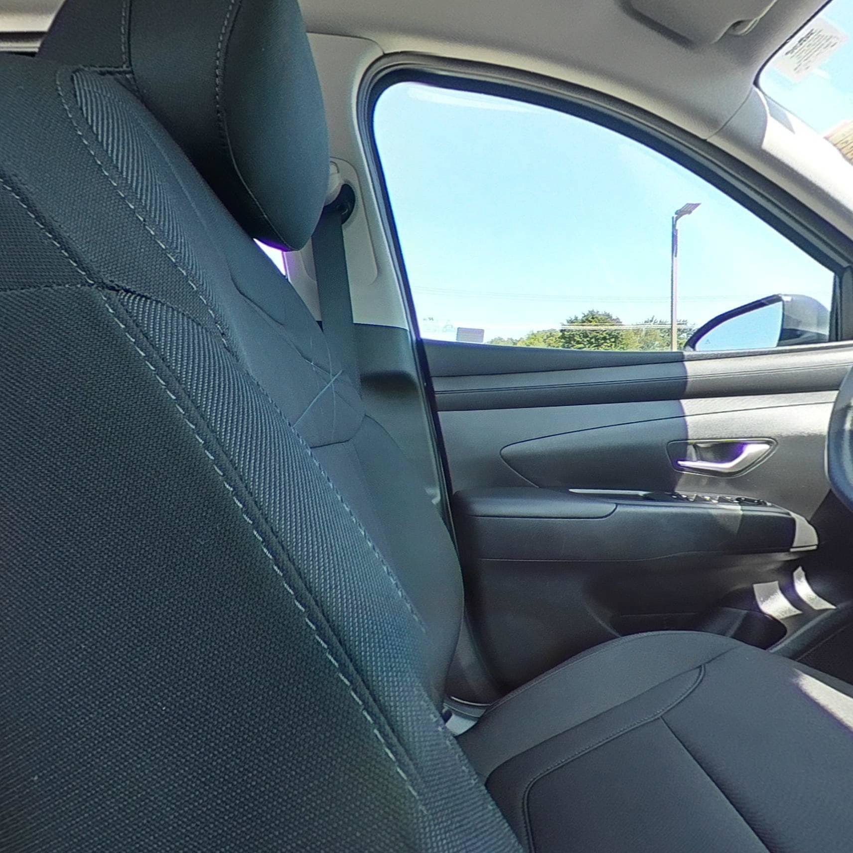 Certified 2025 Hyundai Tucson SE AWD/4WD image 33