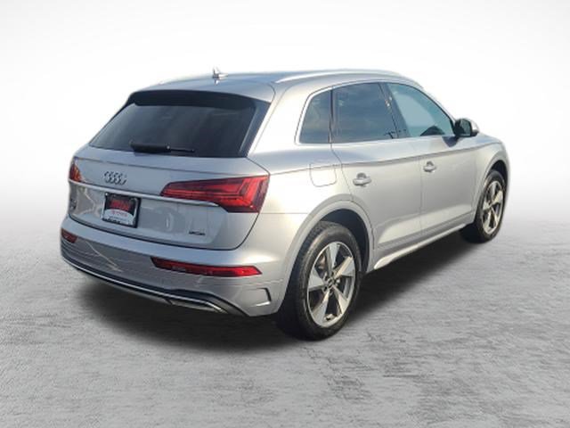 Used 2023 Audi Q5 2.0T Premium Plus w/ Premium Plus Package AWD/4WD image 7