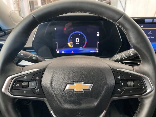 Used 2025 Chevrolet Trax LT w/ LT Convenience Package image 14