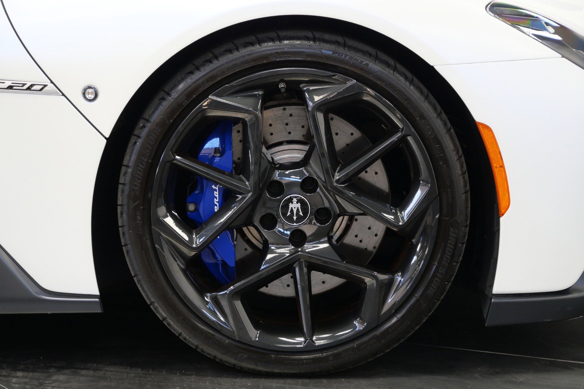 Used 2023 Maserati MC20 Coupe image 37