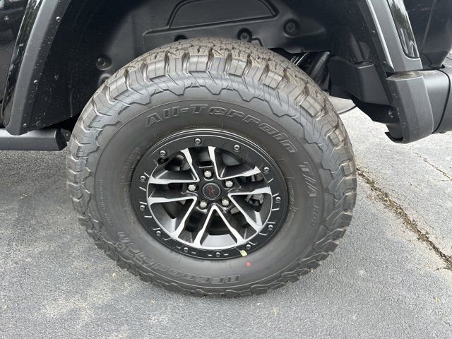 New 2025 Jeep Wrangler Rubicon w/ XTREMEE 35" Tire Package image 18