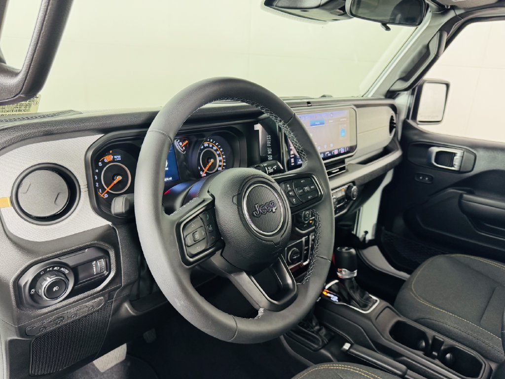 Used 2026 Jeep Wrangler Unlimited Sport AWD/4WD image 8
