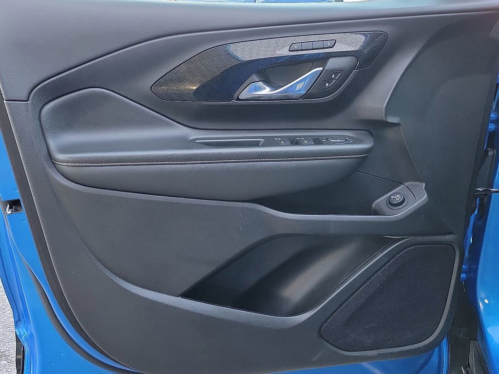 Used 2024 GMC Terrain AT4 w/ LPO, 'HIT The Road' Package image 18