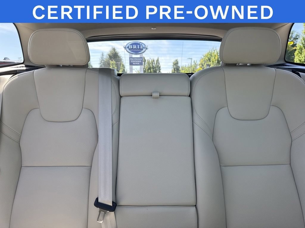 Used 2023 Volvo XC60 B5 Plus w/ Protection Package Premier AWD/4WD image 18