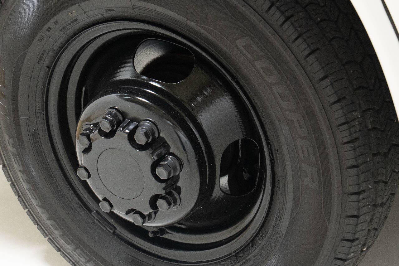 Used 2004 Chevrolet Express 3500 3500 2dr Commercial/Cutaway/Ch w/ School Bus Package image 73