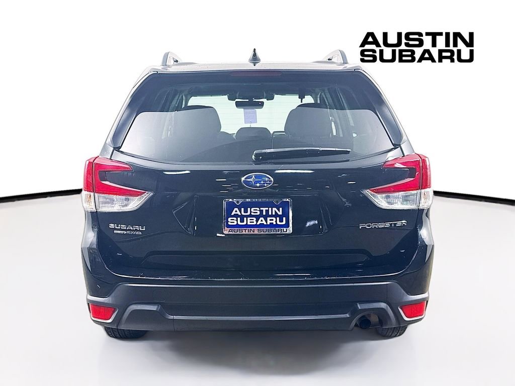 Used 2021 Subaru Forester Premium AWD/4WD image 6