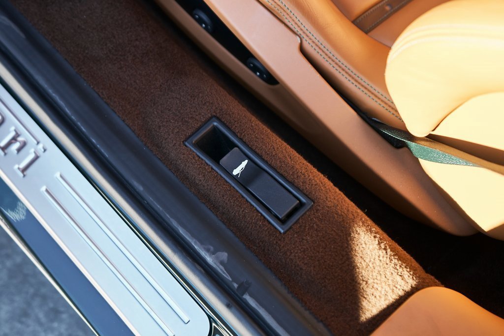 Used 2022 Ferrari F8 Tributo image 35