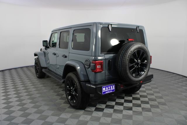 Used 2025 Jeep Wrangler Unlimited Sahara image 21