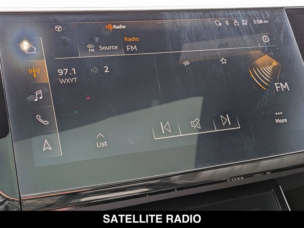 Used 2022 Audi e-tron Premium Plus w/ Premium Plus Package image 25