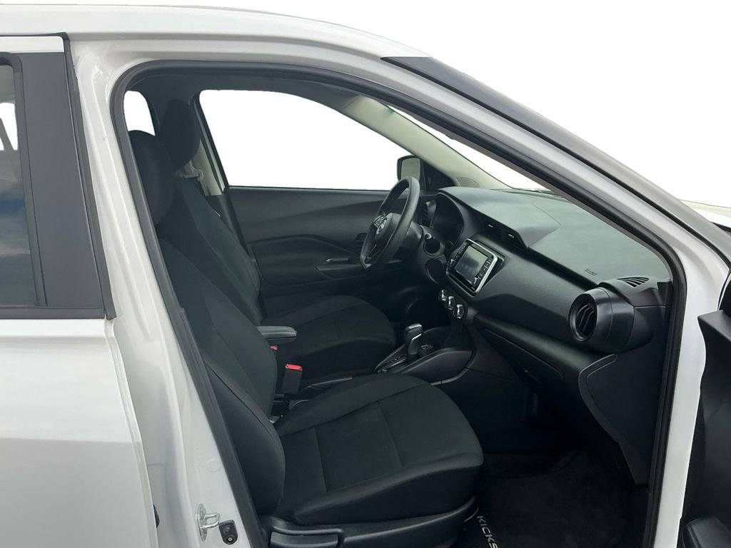 Used 2024 Nissan Kicks S image 22