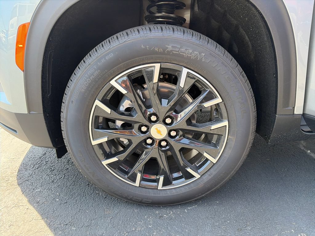 New 2026 Chevrolet Traverse LT w/ Sun and Wheel Package AWD/4WD image 28