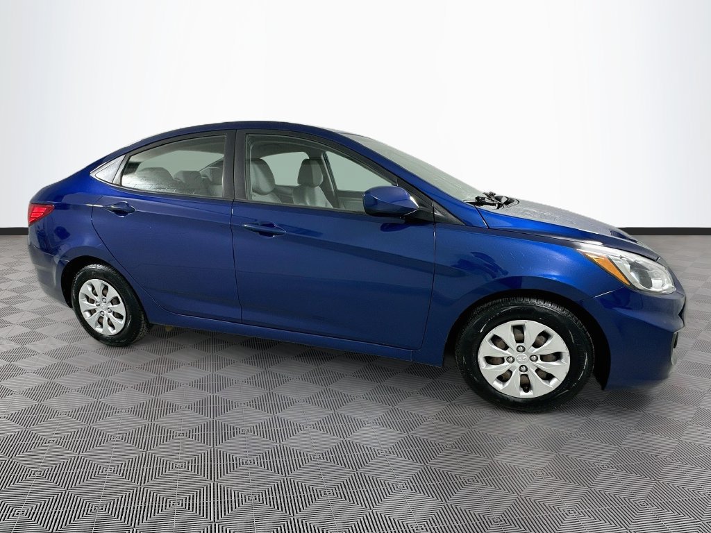 Used 2017 Hyundai Accent SE FWD image 8