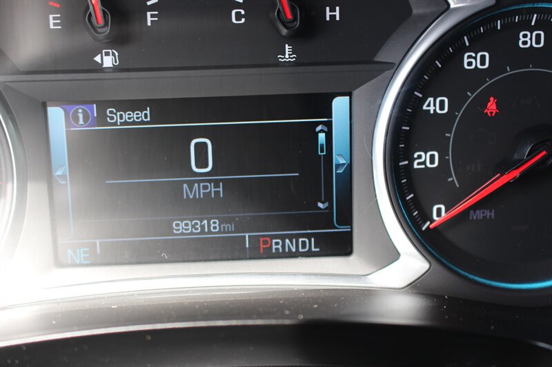 Used 2018 Chevrolet Traverse LT FWD image 33