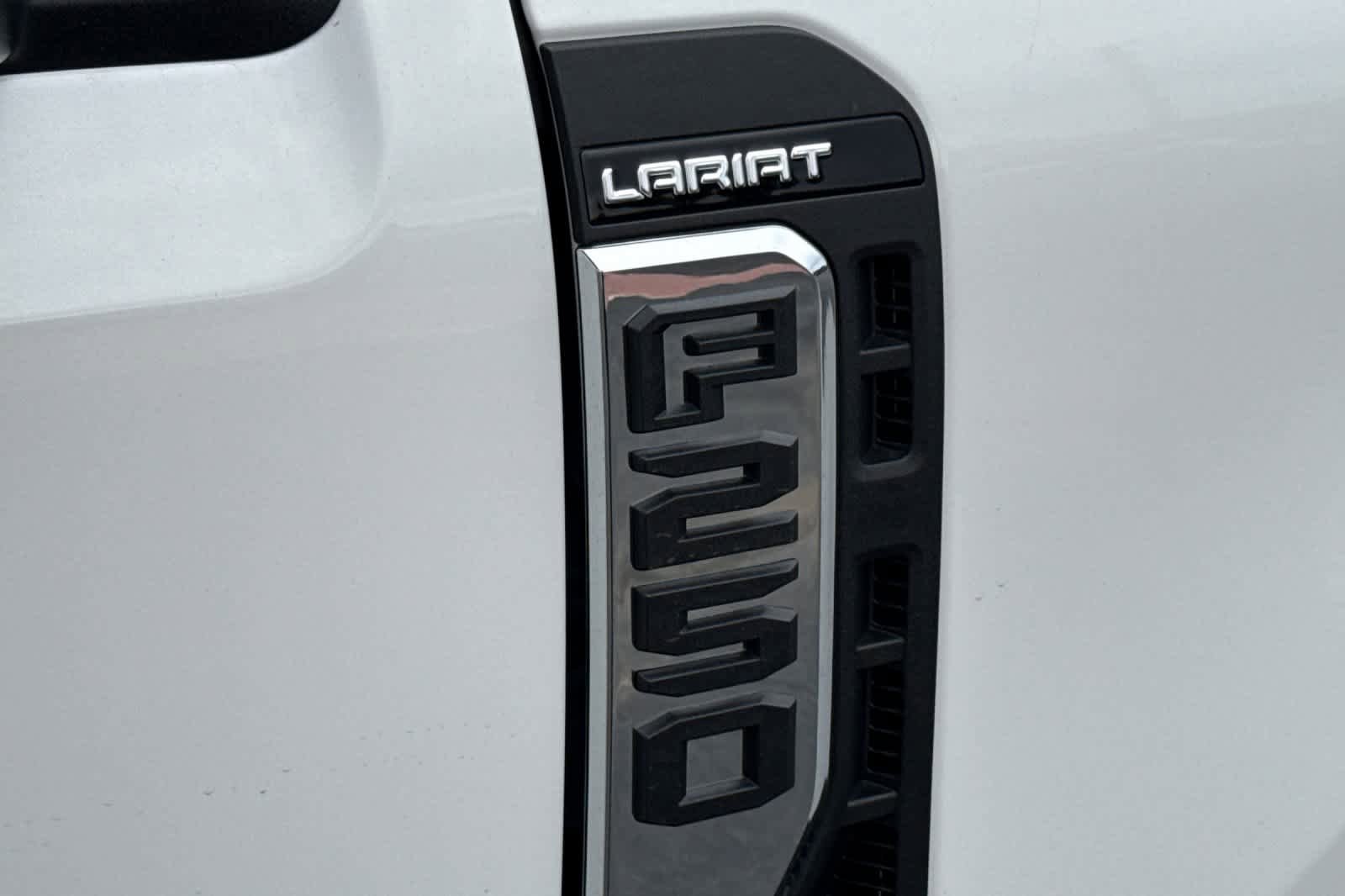 New 2026 Ford F250 Lariat w/ FX4 Off-Road Package image 7