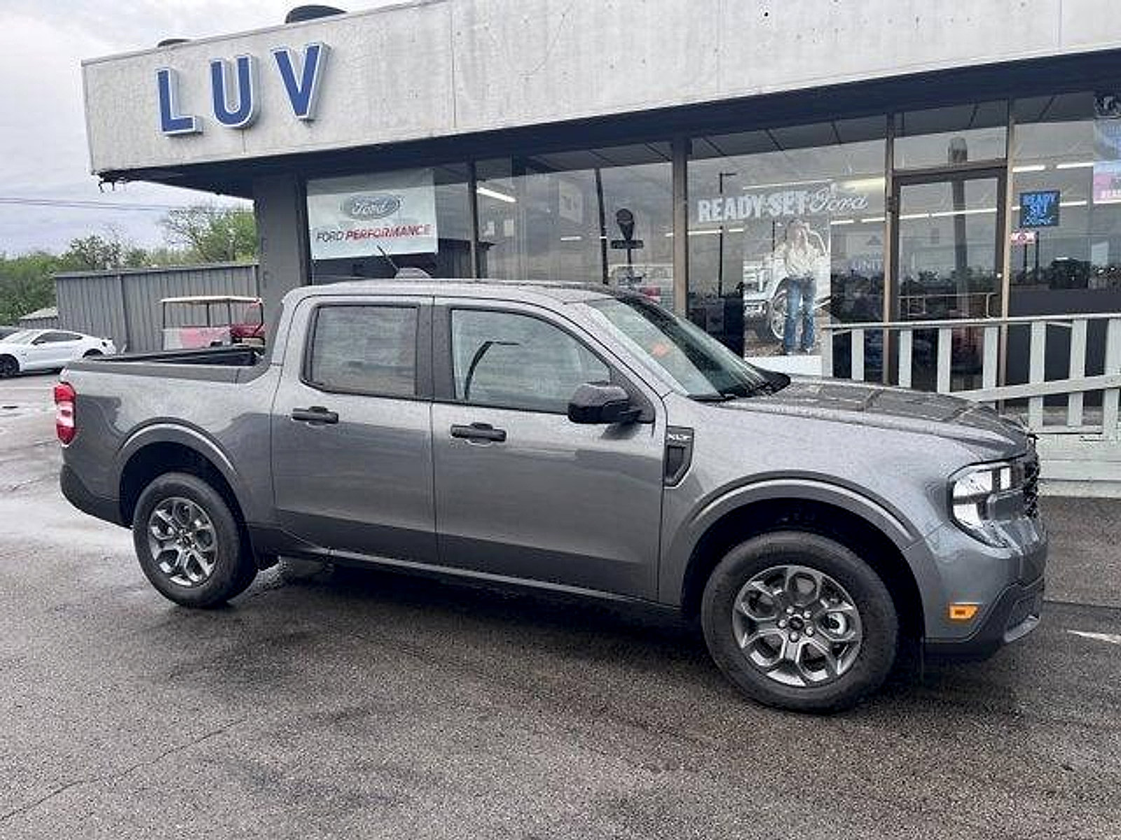 New 2026 Ford Maverick XLT w/ XLT Luxury Package AWD/4WD image 2