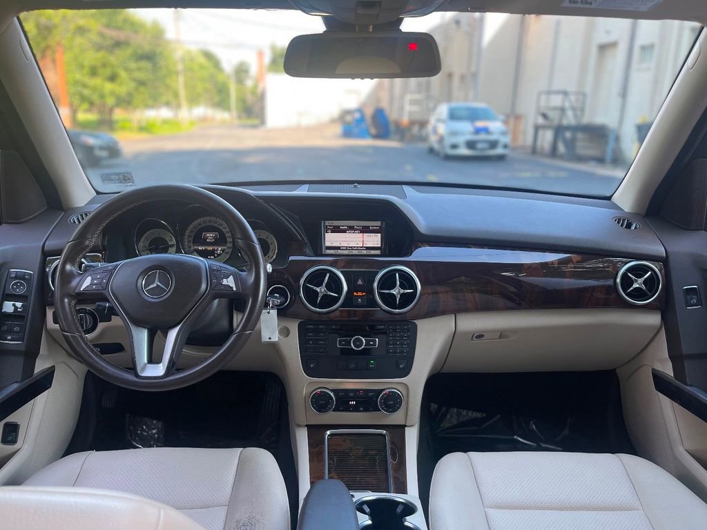Used 2013 Mercedes-Benz GLK 350 2WD image 16
