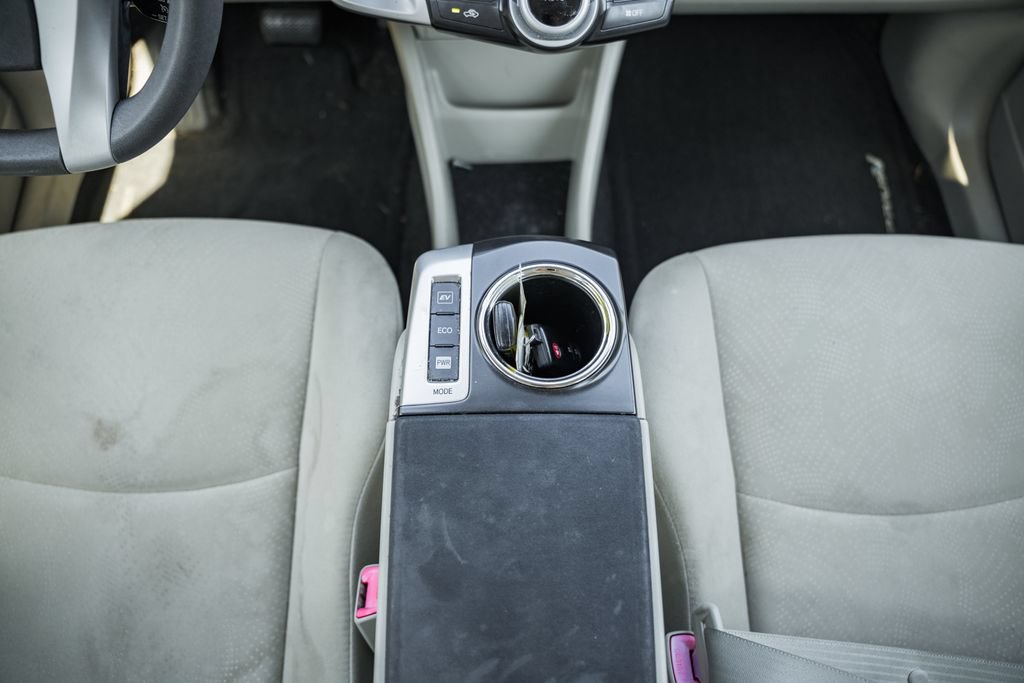 Used 2012 Toyota Prius V Three FWD image 25