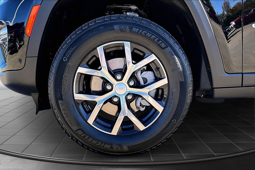 New 2025 Jeep Grand Cherokee Limited image 11
