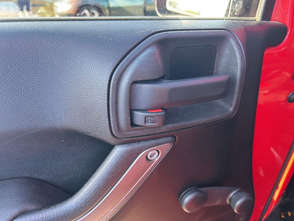 Used 2014 Jeep Wrangler Unlimited Sport w/ Connectivity Group image 32