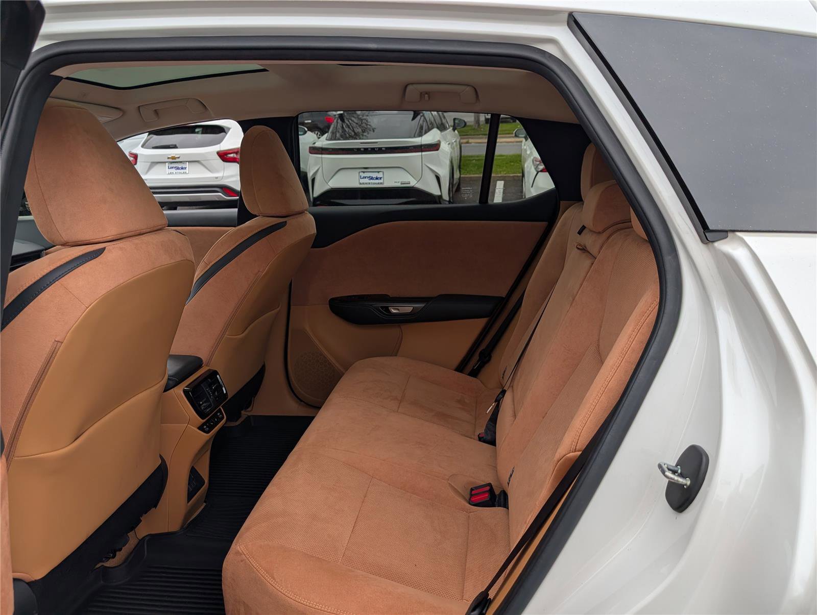 Used 2023 Lexus RZ 450e Premium w/ Accessory Package (2T) AWD/4WD image 15