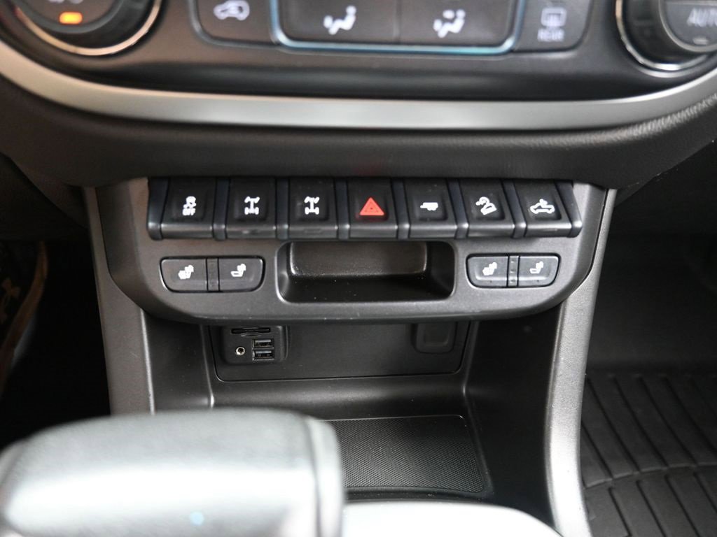Used 2021 Chevrolet Colorado ZR2 image 13