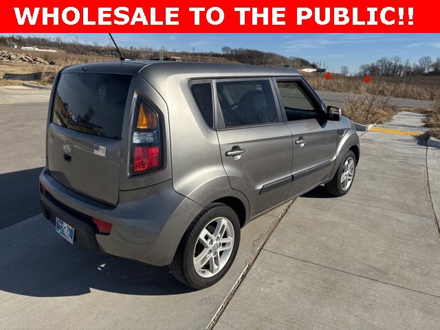 Used 2011 Kia Soul + image 3