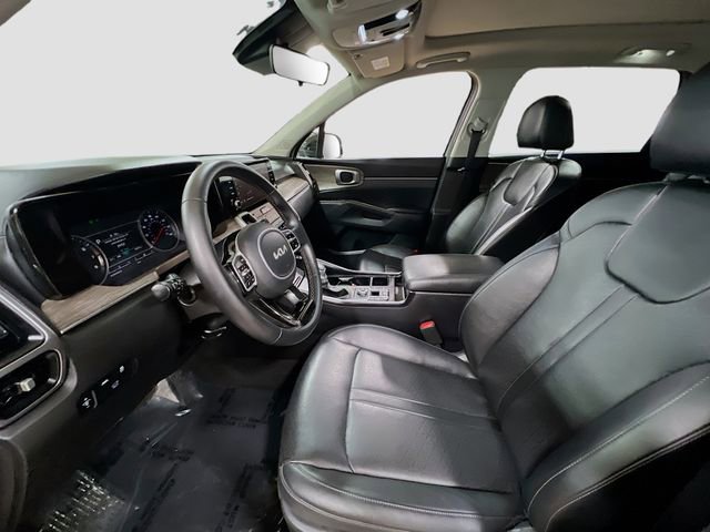 Certified 2022 Kia Sorento EX w/ Panoramic Sunroof Package image 21