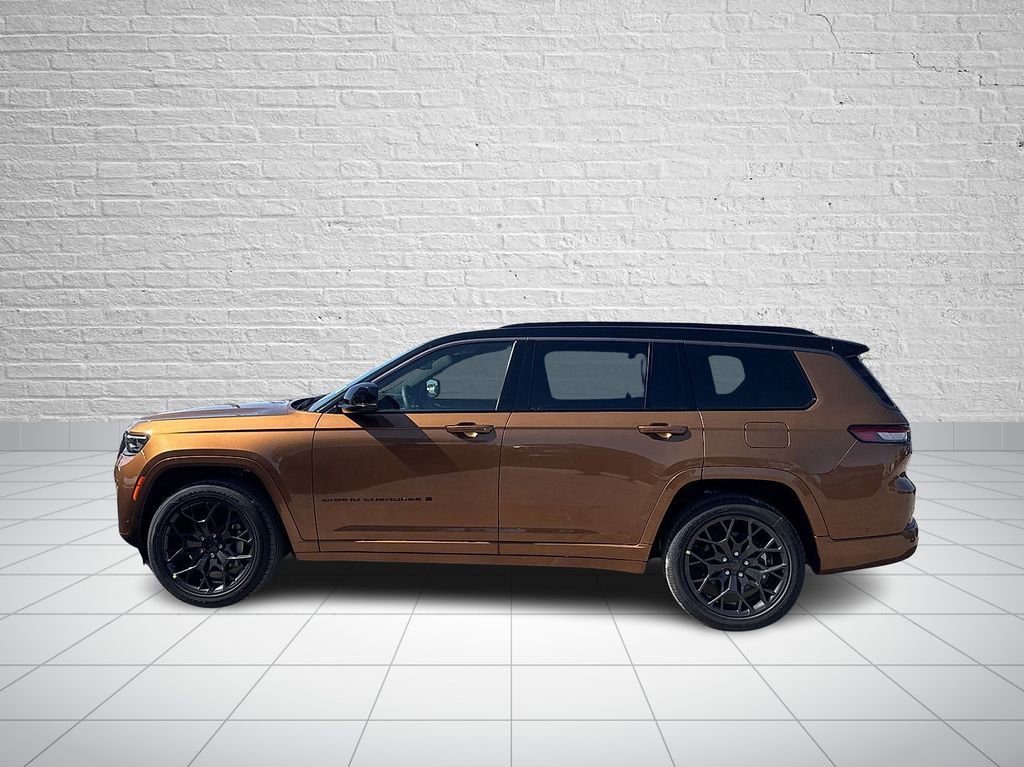 New 2026 Jeep Grand Cherokee L Summit AWD/4WD image 2