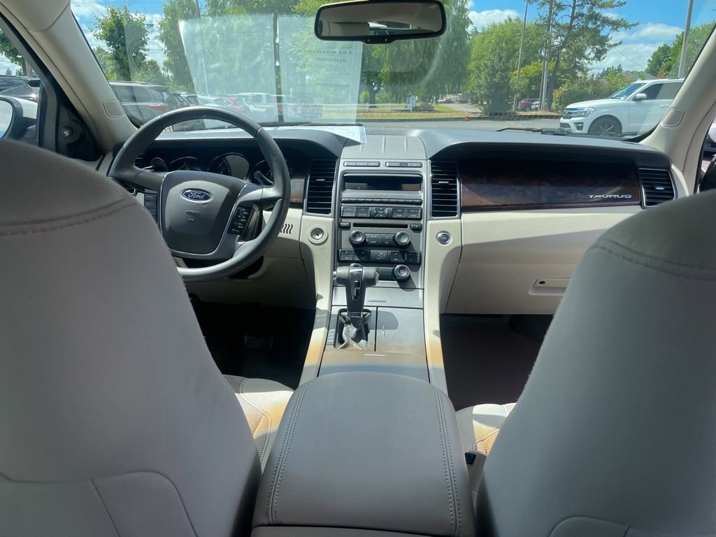 Used 2011 Ford Taurus SEL w/ 201A Rapid Spec Order Code FWD image 14